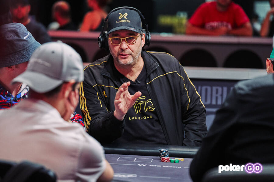 Phil Hellmuth hraje WSOP na PokerGo.com