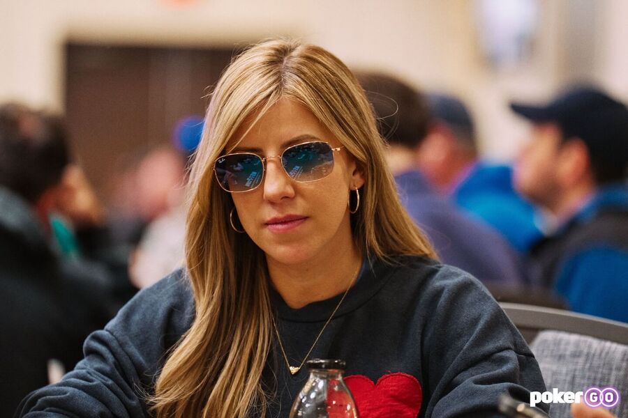 Kristen Foxen během WSOP 2024 na PokerGO.com