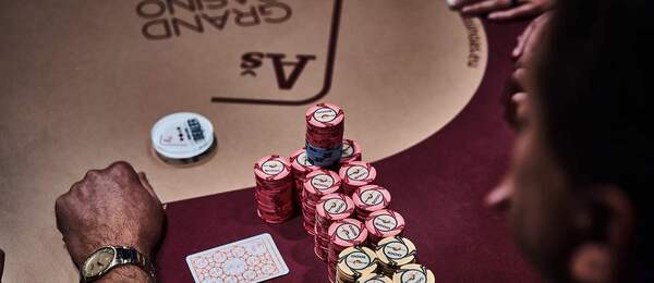 Známe výsledky včerejšího Saturday Deepstacku z poker roomu Grand Casina Aš