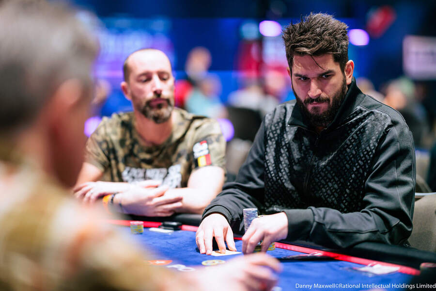 Patrik Jaroš se čtyřmi krajany dnes nastoupí do EPT Barcelona Main Event Day 2