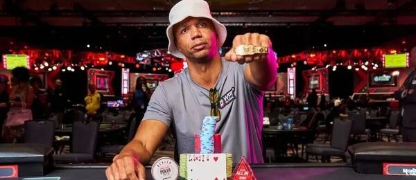 Phil Ivey hraje WSOP 2024 na PokerGo.com