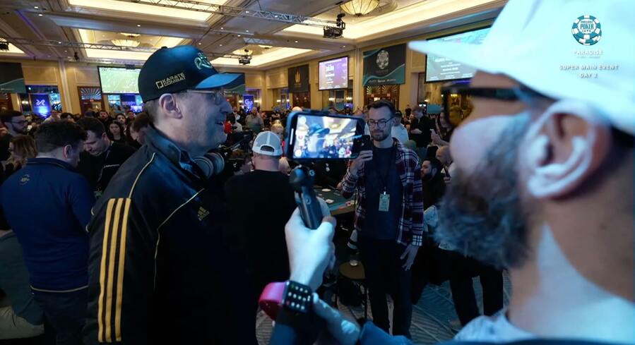 Phil Hellmuth bubble boyem WSOPP Super Main Eventu