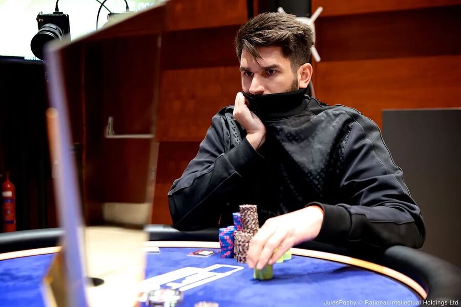 Patrik Jaroš je chipleader WSOPC Mini Main Eventu