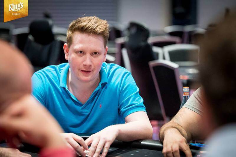 Michal Schuh zatím drží největší stack z českých hráčů v Main Eventu WSOPC