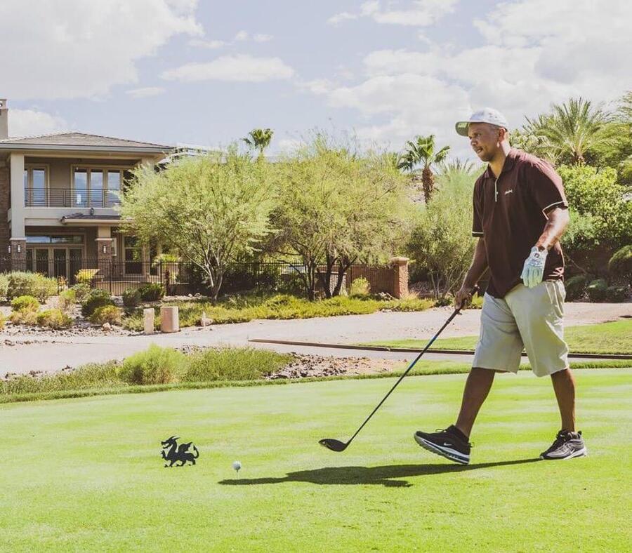 Phil Ivey má stejně jako mnoho jiných hráčů v oblibě golf