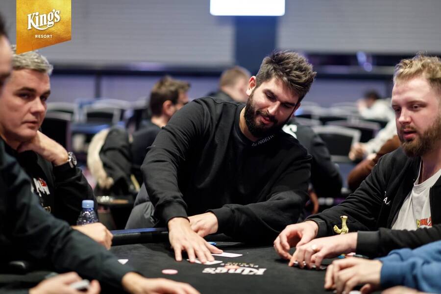 Patrik Jaroš zvládá turnaje i cash game, Omahu i Holdem