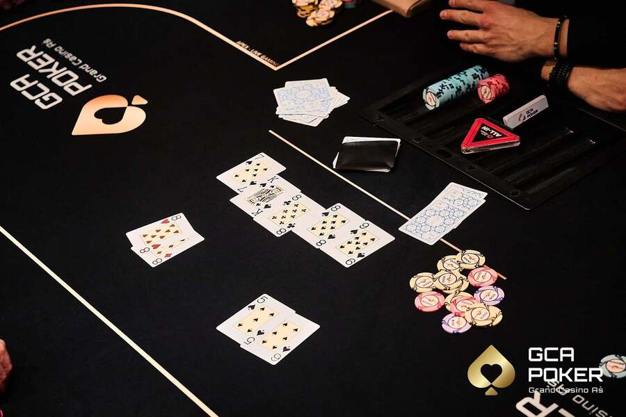 V Grand Casinu Aš se každý týden koná mnoho pokerových turnajů